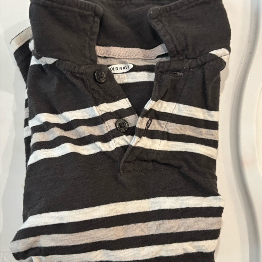 Old Navy Black and Gray Polo
